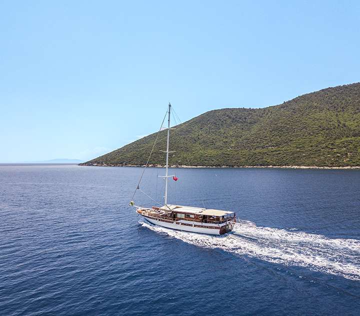 monachus yachting marmaris